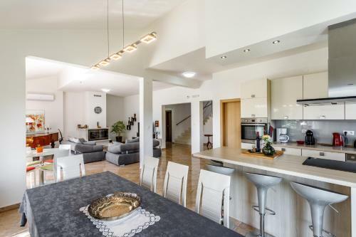 Luxury Villa Nadalina-dicmo