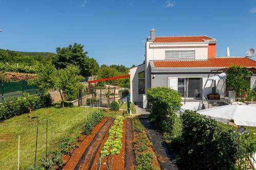 Luxury Villa Nadalina-dicmo