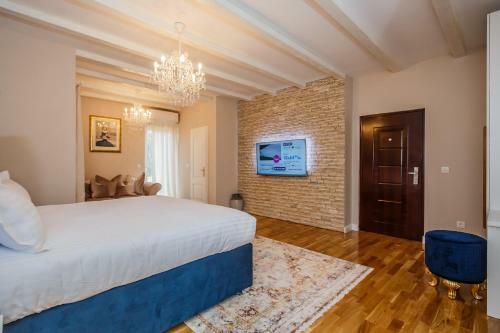 Hostal San Mihael Luxury Rooms