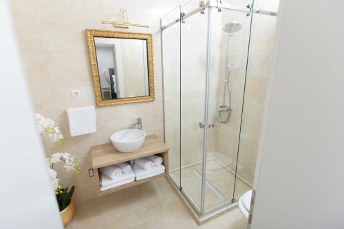 Hostal San Mihael Luxury Rooms
