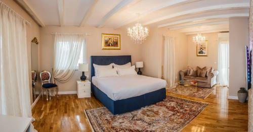 Hostal San Mihael Luxury Rooms
