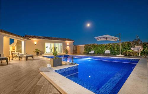 Two-bedroom Holiday Home In Filipana