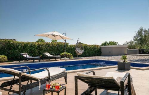 Two-bedroom Holiday Home In Filipana