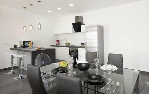 Two-bedroom Holiday Home In Filipana