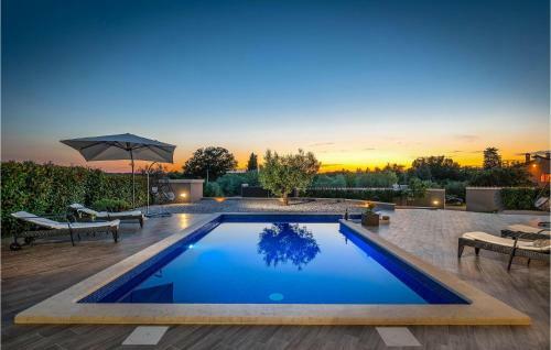 Two-bedroom Holiday Home In Filipana