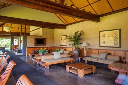 Aina Nalu By Coldwell Banker Island Vacations