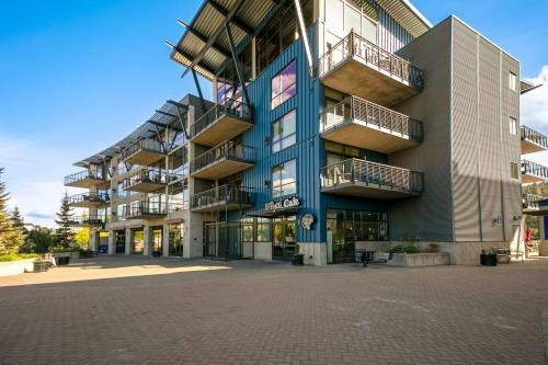 Apartamento Luxury River Retreat~modern Riverstone Condo!