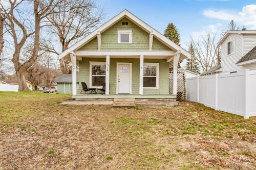 Wild Grass Bungalow