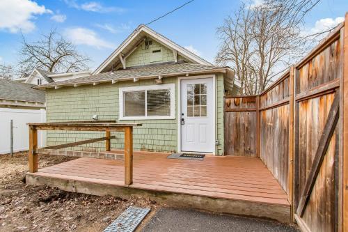 Wild Grass Bungalow