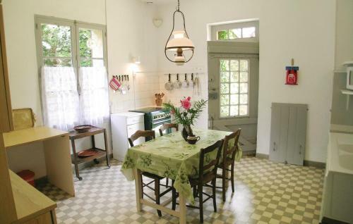 Holiday Home Le Bourg J-596