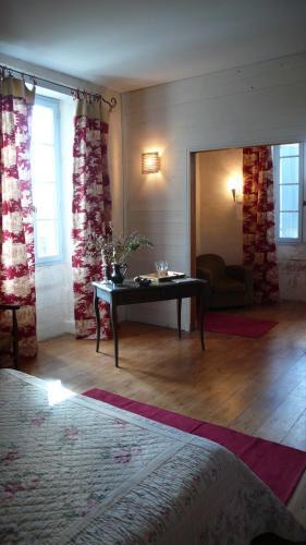 Bed & Breakfast Chambres D'h�tes Logis De L'astr�e