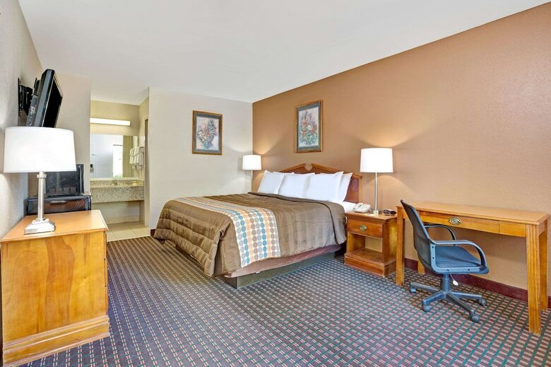 Motel Days Inn Hernando