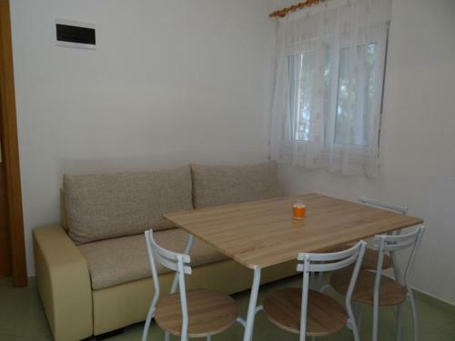Apartments Zdrave