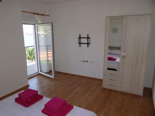 Apartments Zdrave