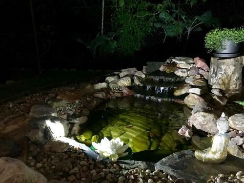 Hostal Portantiqua, Guest House