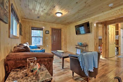 Beattyville Cabin About 24 Mi To Red River Gorge!