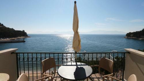 Apartments On The Beach-drvenik