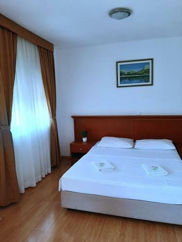 Hostal Villa Marki?