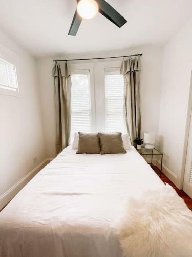 Stylish Spacious Apartment With King And Queen Beds