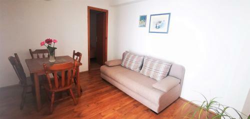 Apartmani Divi?