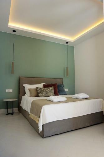 Hostal Pafsilipon Suites