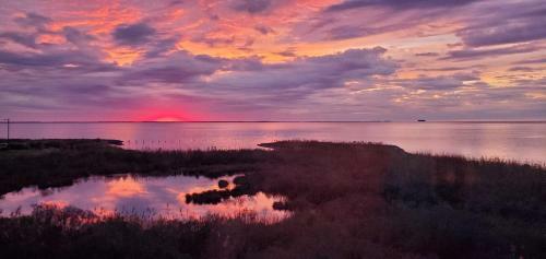 Round House -- Panoramic Views -- Chesapeake Bay