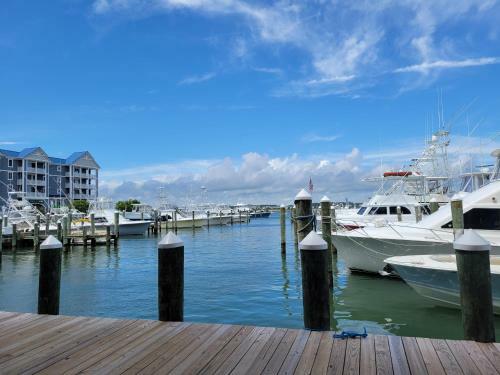 Bay, Beach And Boardwalk