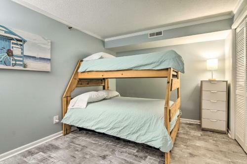Apartamento Chic Oceanfront Condo Less Than Half Mi To Boardwalk!