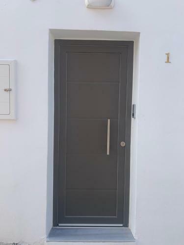 Smyrnis Apartments