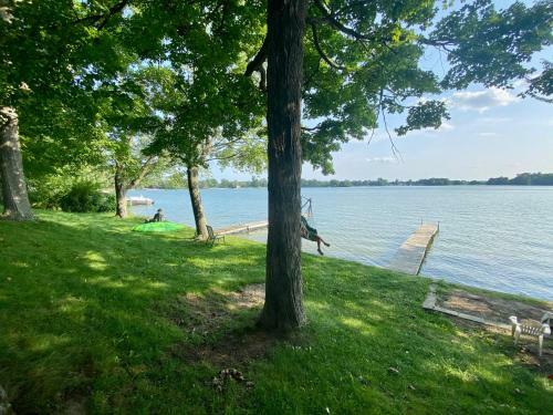 Cottages On Sand Lake - The Farm House