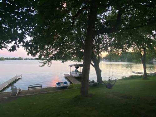 Cottages On Sand Lake - The Farm House