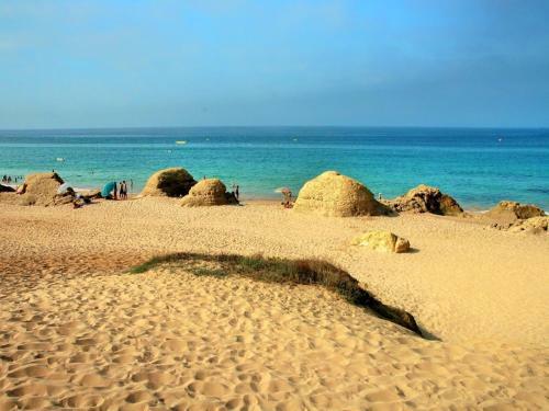 Luxury Apartment, 3 Min Walk To The Beach, Albufeira