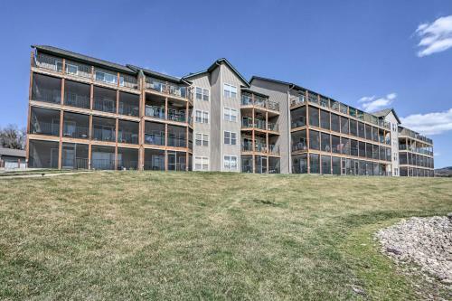 Apartamento Camdenton Condo With Boat Ramp, Dock And Slip!