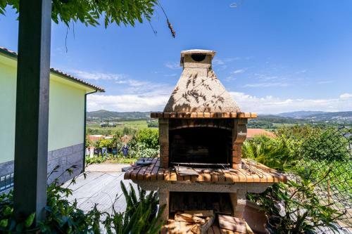 Gondomar - Moradia V3 Com Piscina - Guimar�es