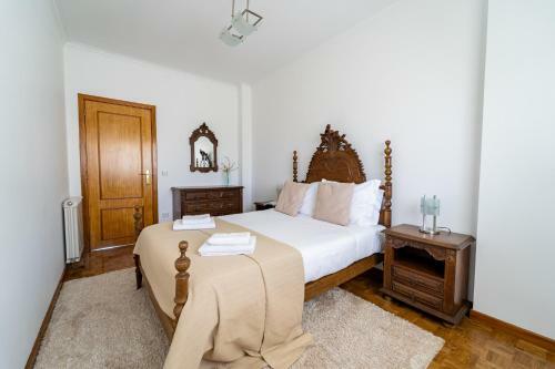 Gondomar - Moradia V3 Com Piscina - Guimar�es