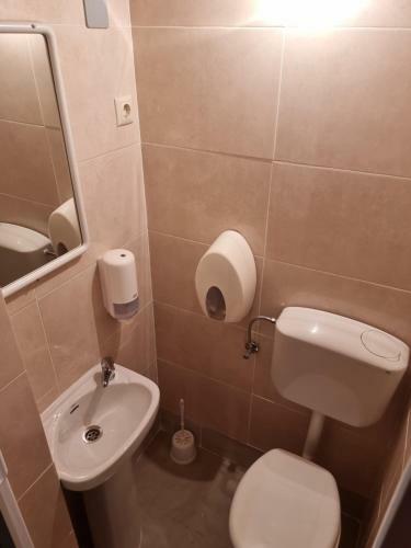 Hostal Guesthouse Dila