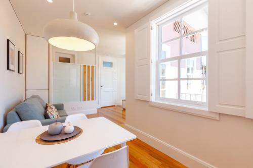 Polery Apartments Center