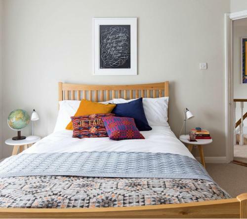 Hostal Home Away From Home