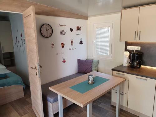 Mobile Home M&m