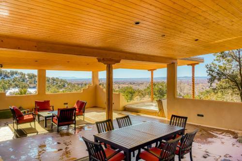 Retreat In Taos Foothills