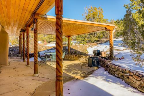 Retreat In Taos Foothills