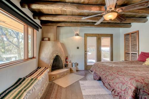 Retreat In Taos Foothills