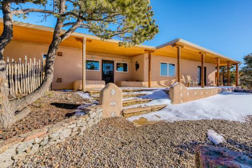 Retreat In Taos Foothills