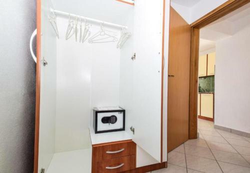 Apartments Marijan - With Terrace