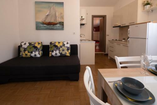 Hostal Apartmani Marko Dugova?a