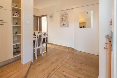 Hostal Apartmani Marko Dugova?a
