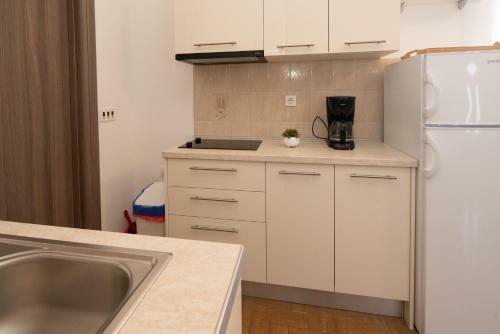 Hostal Apartmani Marko Dugova?a