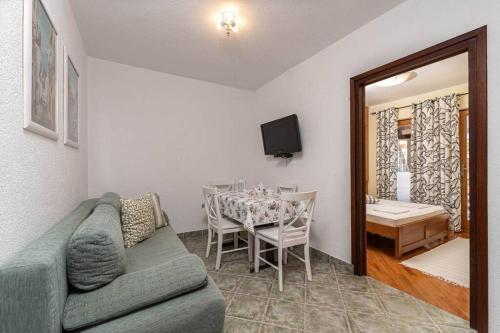 Apartment Fijan (a4+1)
