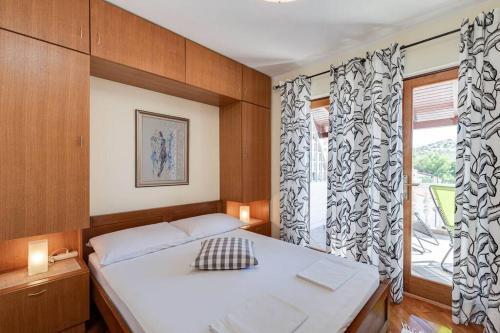 Apartment Fijan (a4+1)