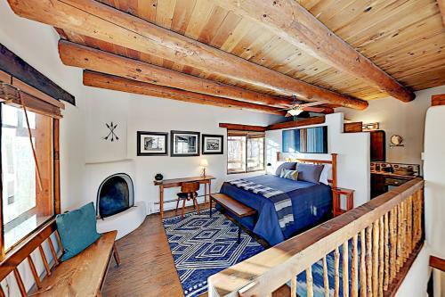 Llano Compound Unit 27